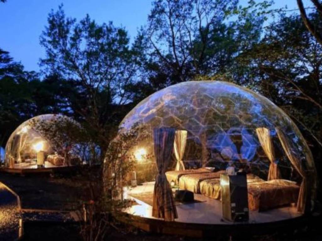日本北歐風透明星空露營屋！浪漫圓拱設計兼附冷氣