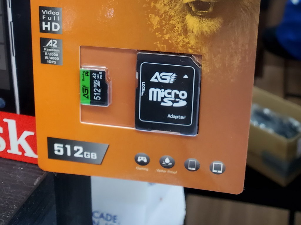 512GB microSD 創新低價！＄400 有找！