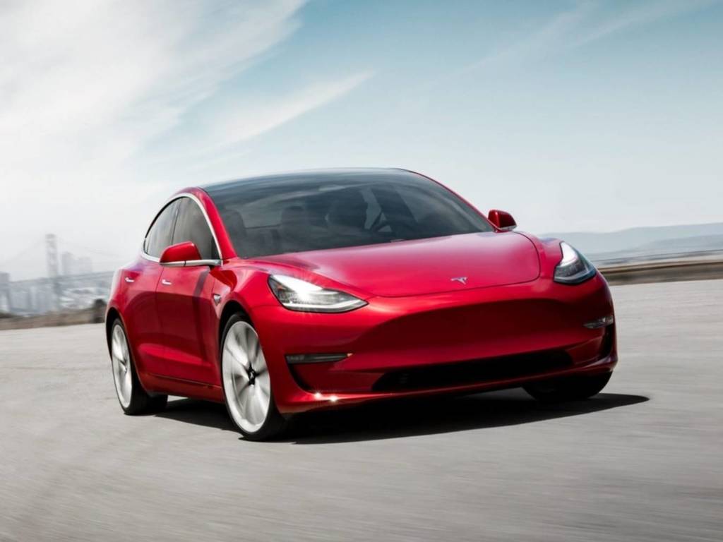 中國製 Tesla Model 3 上船！首批 7000 部將出口至歐洲