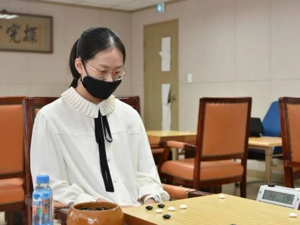 南韓最年輕圍棋少女贏頂尖棋手靠 AI 作弊！網民嘲：用「佐為 GO」？