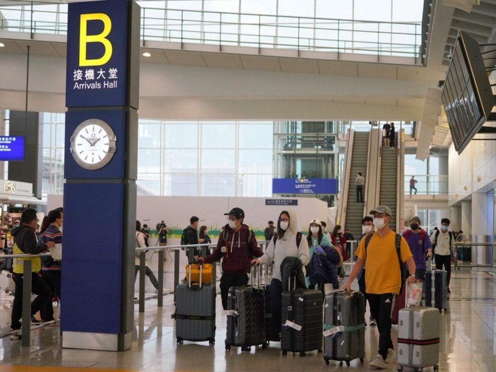 【本港疫情】何栢良建議港府 跟進英國變種病毒有否傳入