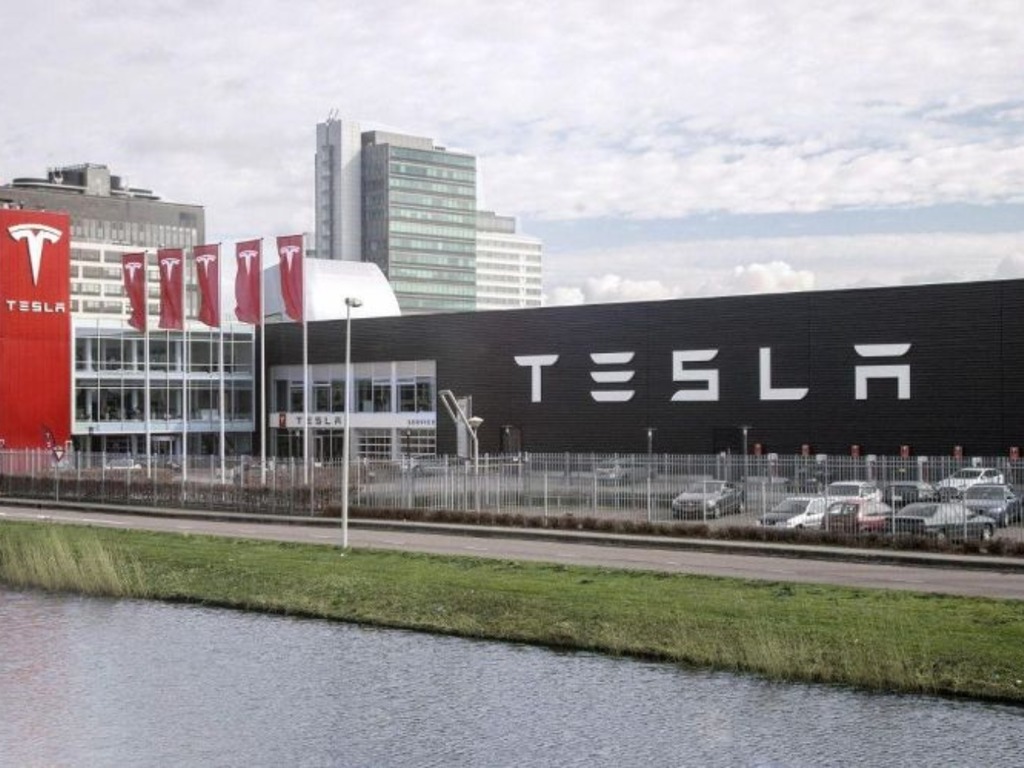 【e＋車路事】Tesla 去年主要收入不靠車？ 賣一種東西激賺 16 億美元