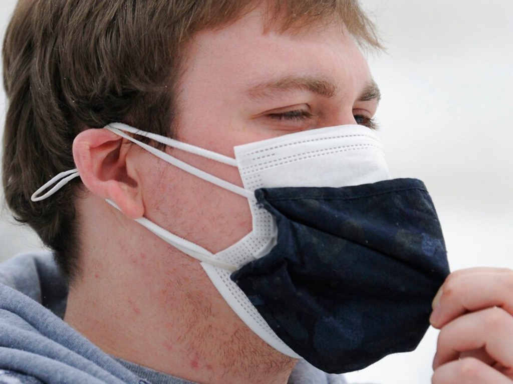 【新冠肺炎】美國疾控中心新指引 戴兩個口罩更有效防止感染