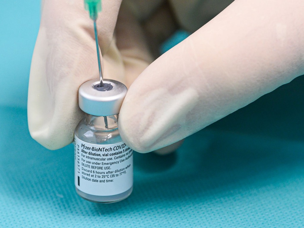 【新冠疫苗】以色列「實戰」研究  輝瑞疫苗有效率達 94％