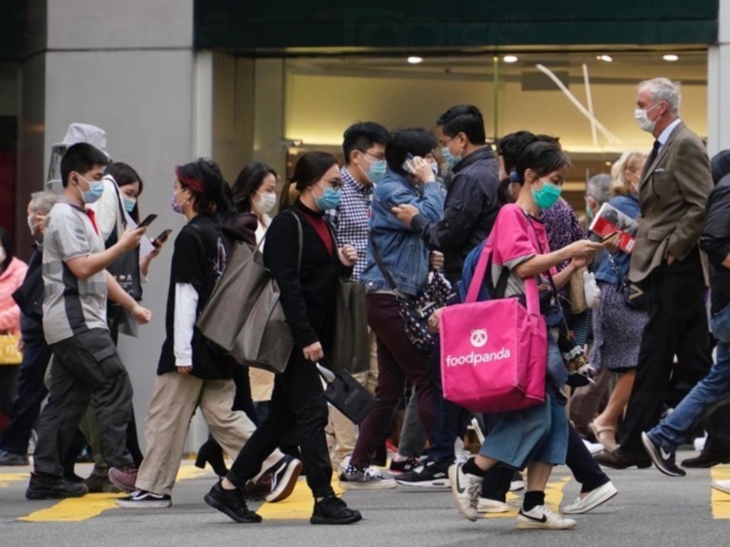 【本港疫情】許樹昌指第 4 波疫情接近尾聲  疫苗接種率僅 6％