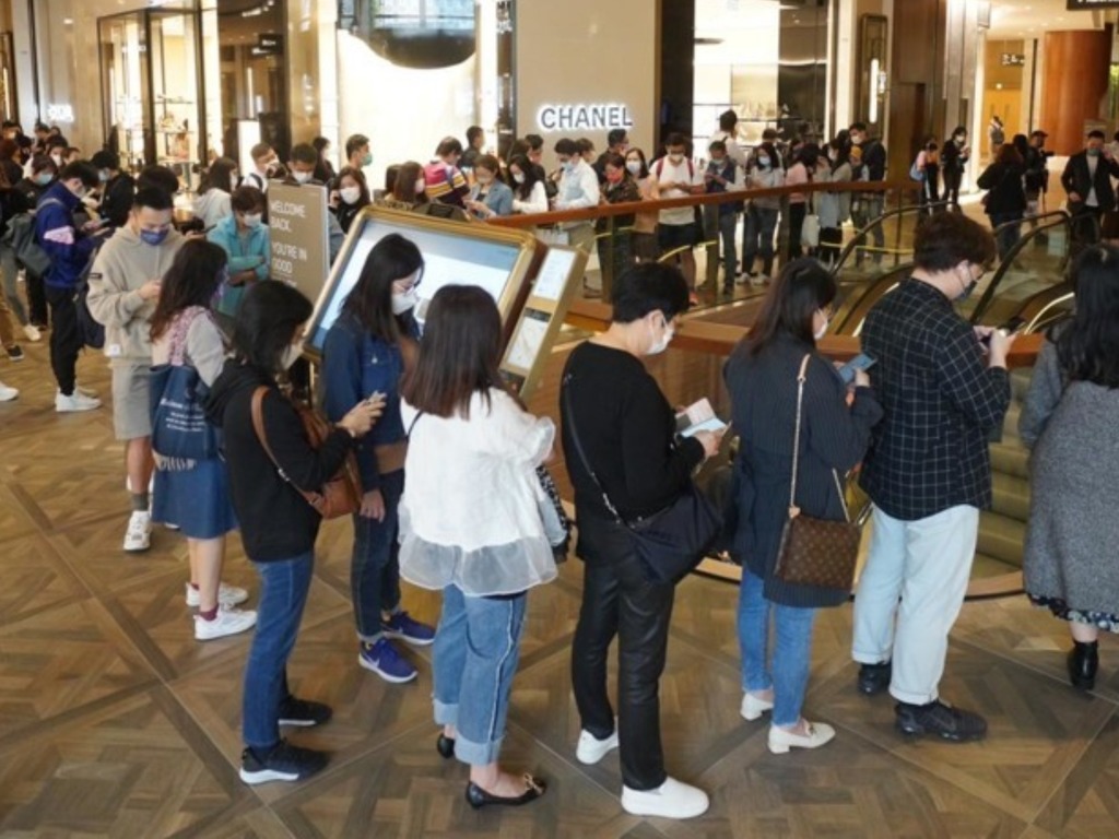 【本港疫情】專家指現時不宜放寬防疫措施  復活節假期後疫情或反彈？