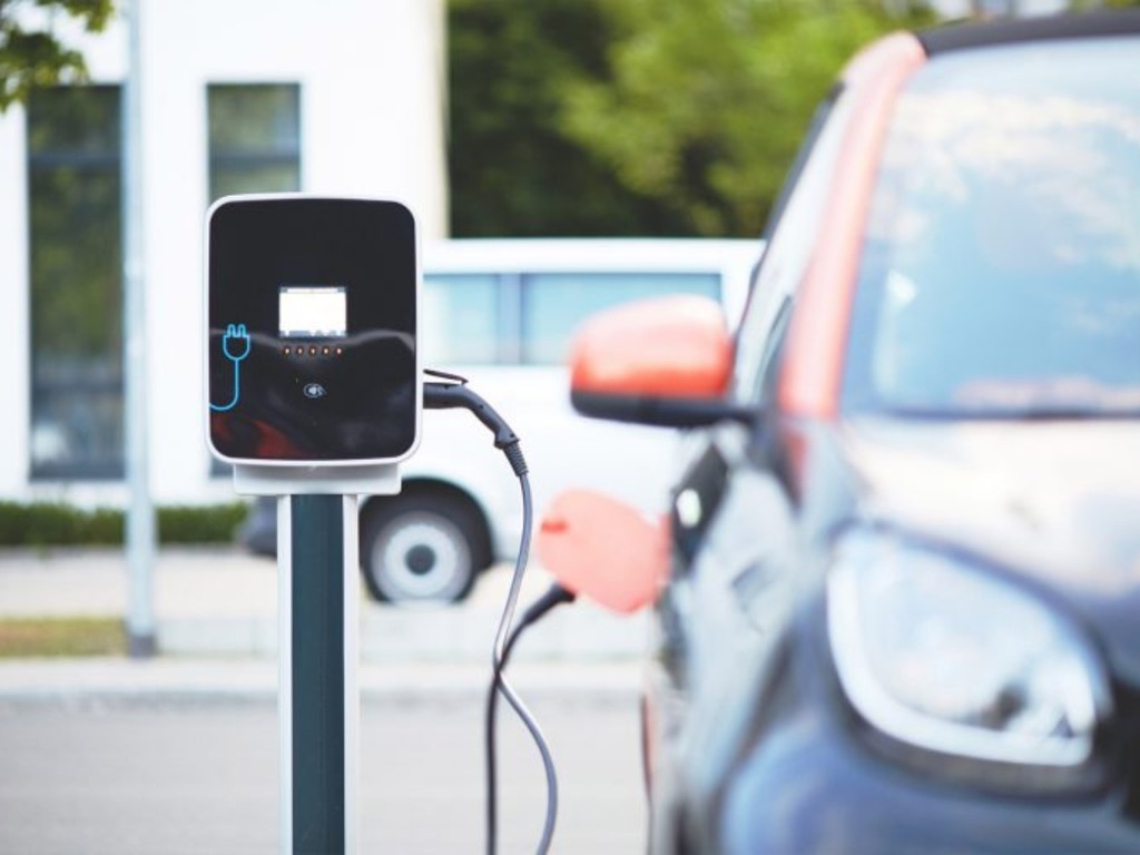 【e＋車路事】哈佛大學研發新型鋰電池 電動車充電只需 10 至 20 分鐘