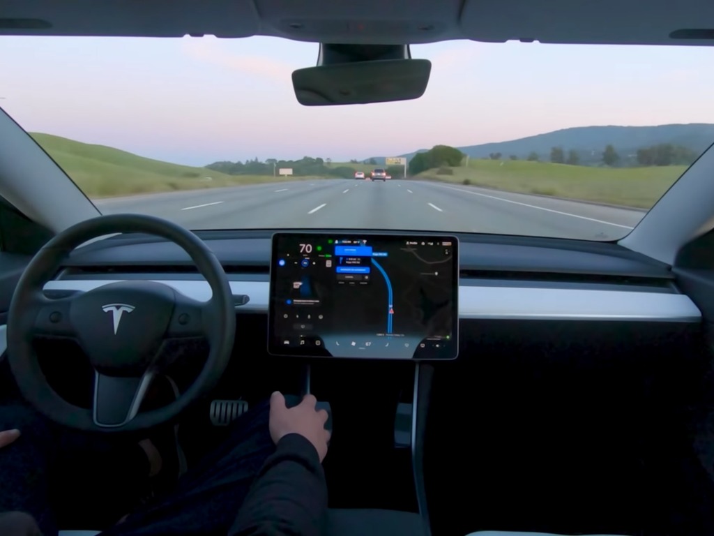 Elon Musk 擬辦 AI Day  展示 Tesla 人工智能成果