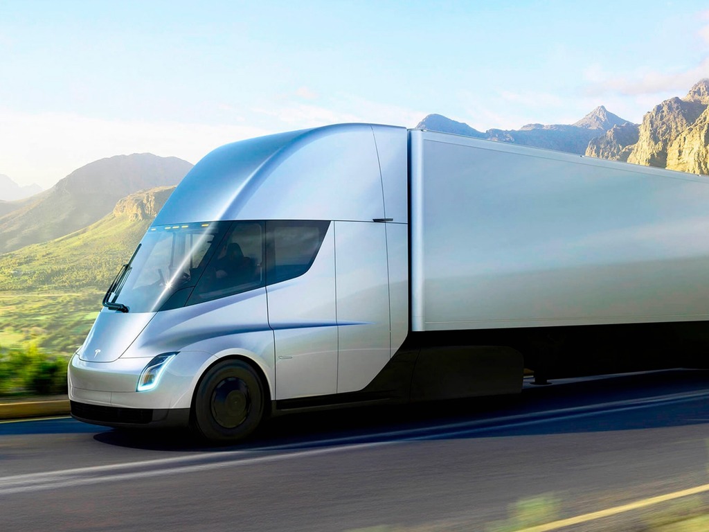 Tesla Semi 電動「拖頭」 上市日期再延至 2022 年