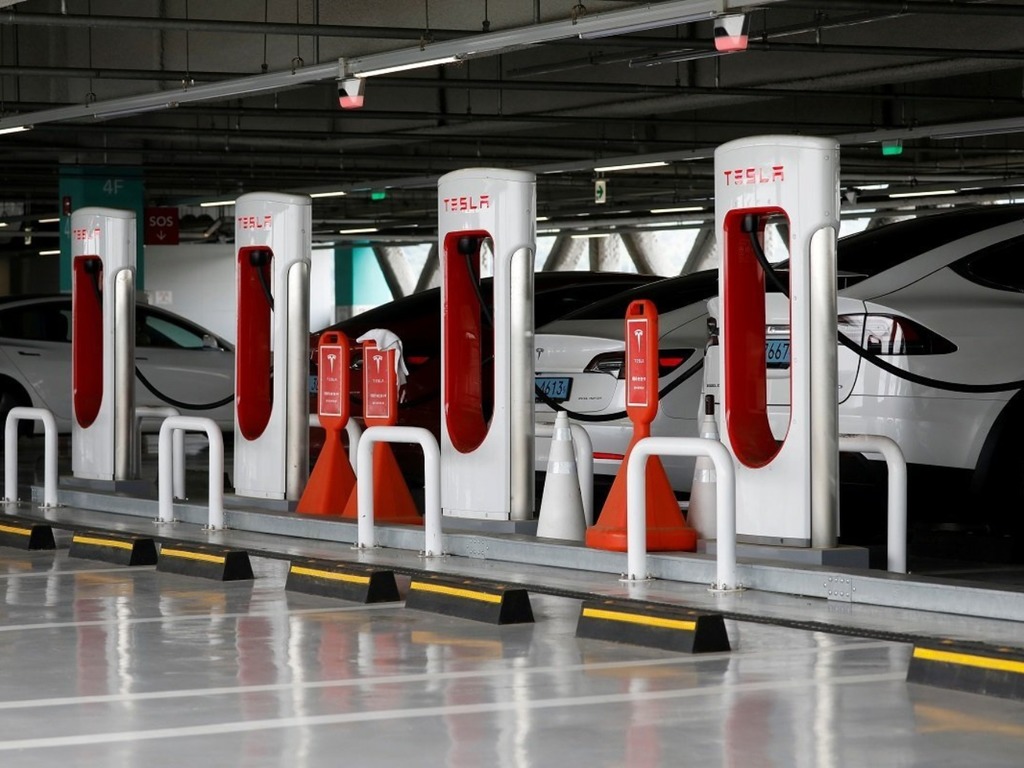 【e＋車路事】非 Tesla 車主日後使用 Supercharger 充電 兩個情況可能需付費