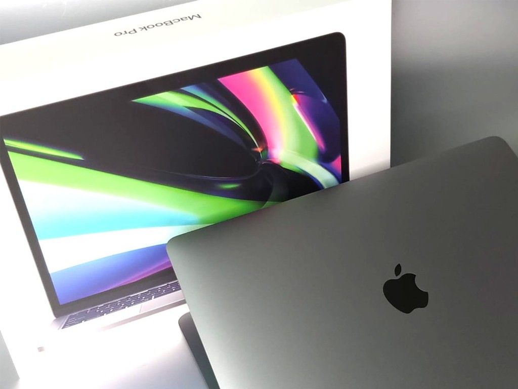 Apple M1 版 Macbook 推出僅 9 個月！被用戶投訴突然「爆Mon」！