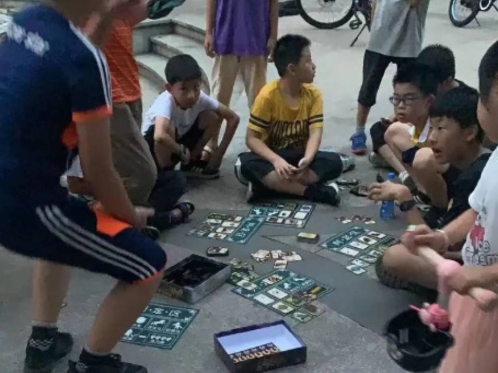 【打機禁令】内地小孩轉玩卡牌！網民：遊戲卡炒價可以很恐怖！
