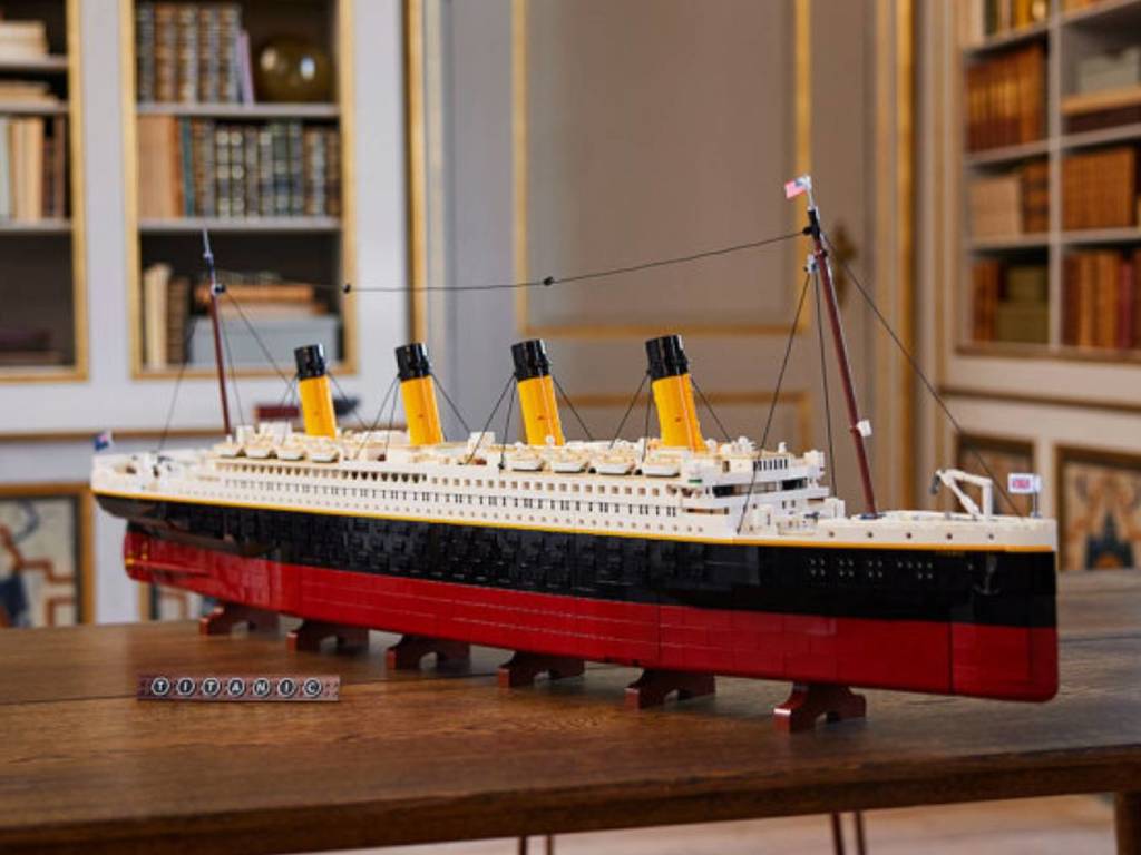 LEGO 10294 史詩級鐵達尼號  預定 11 月 8 日登場