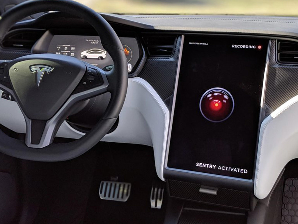 【e＋車路事】Tesla 開放「哨兵模式」 車主可用 iPhone 觀看防盜畫面