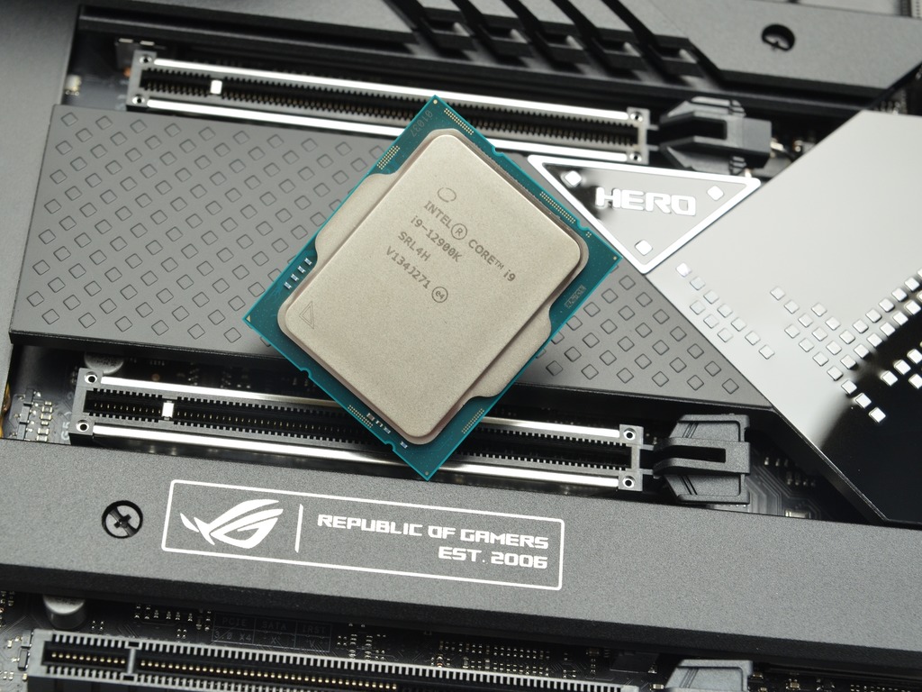 Intel Core i9-12900K‧i5-12600K 超詳測！12 代 Core 混合架構威力驚人！