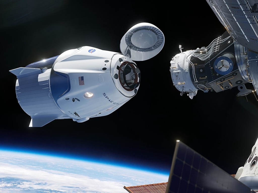 SpaceX 太空船廁所故障尿液四濺 太空人被迫穿尿片返地球