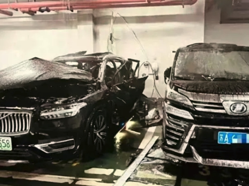 【又一單】中國富豪混能車充電時爆炸 車身嚴重損毀無人傷亡