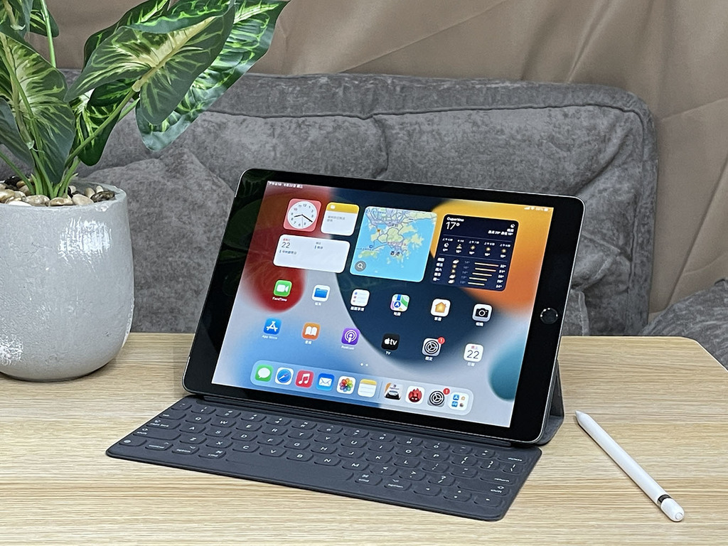 Apple Smart Keyboard 6 折入手！iPad 絕佳拍檔！