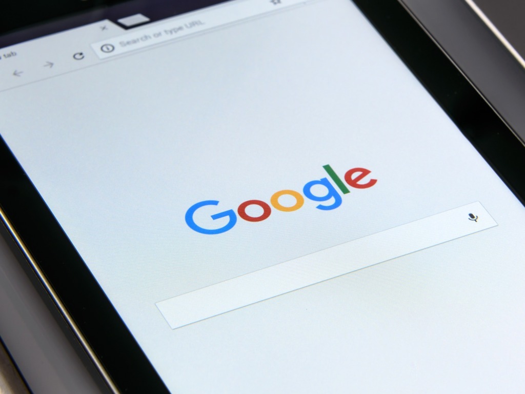 被指未有刪除違法內容 俄羅斯重罰 Google 近 8 億港元