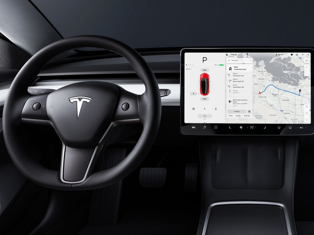 19 歲黑客稱發現 Tesla 漏洞 可遙距解鎖車門開車