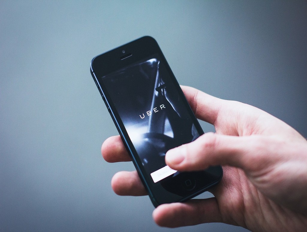 Uber CEO稱未來或會接受虛擬貨幣付款  但需待「挖礦更環保」才適合