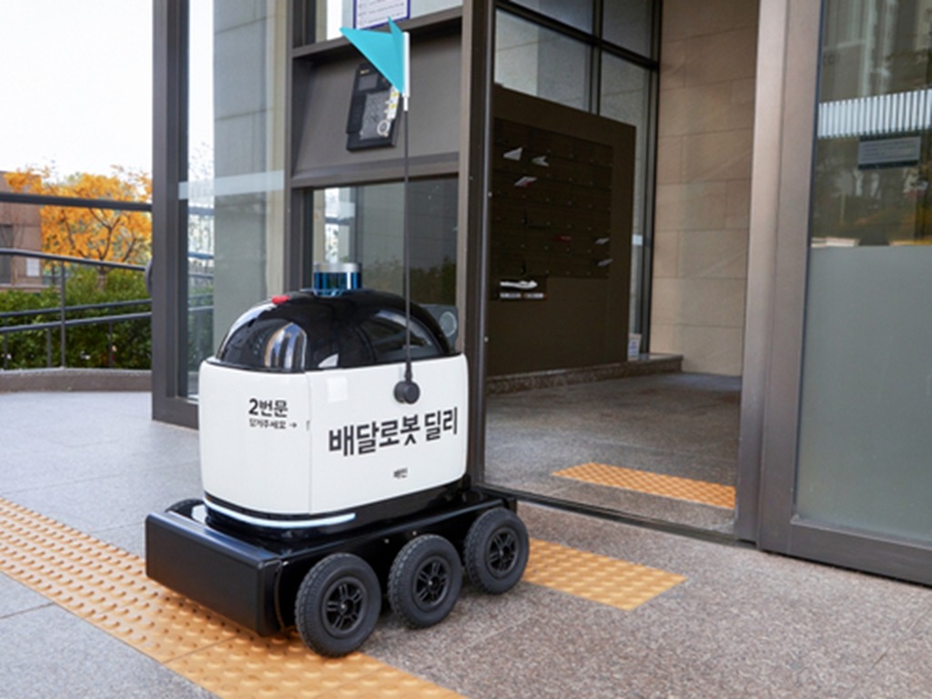 南韓計劃 2023 年 允許機械人上路送外賣