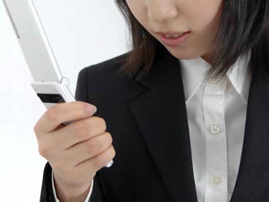 日本少女報警稱車站有人持刀 警方到場發現是摺疊手機