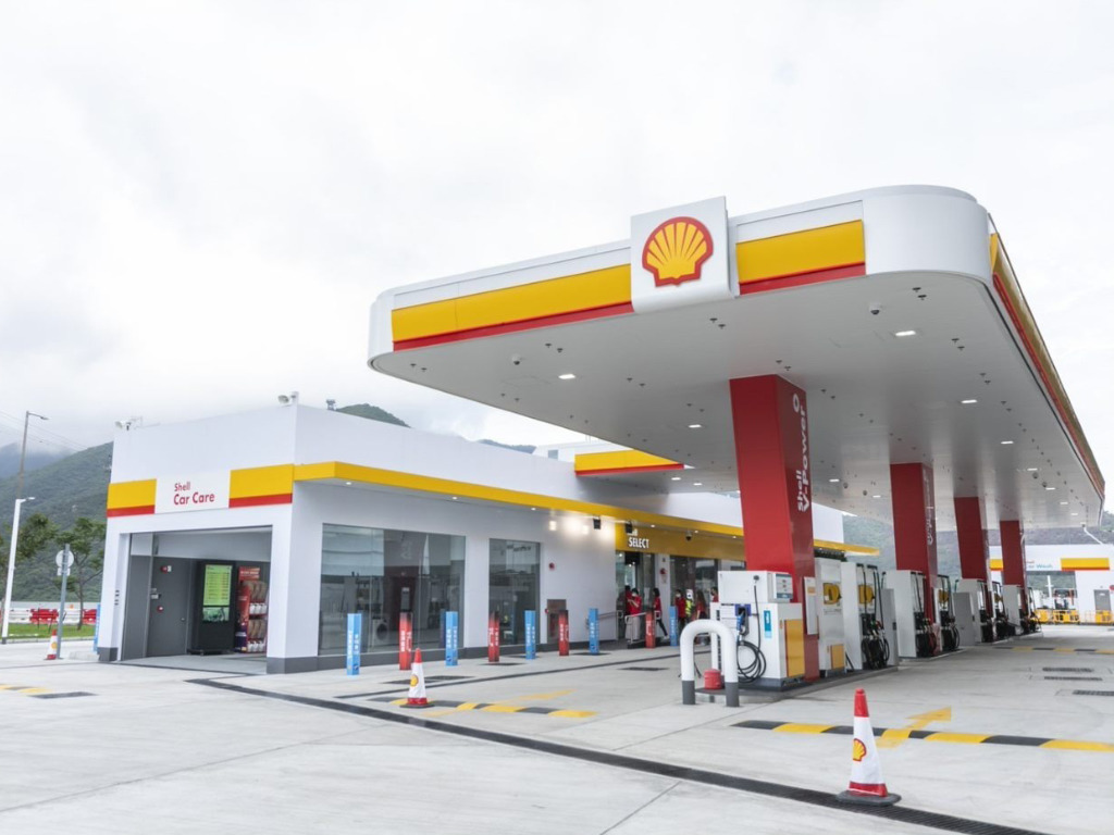 Shell全港首個油電站啟用 最齊全汽車美容 歎住按摩椅等充電 入油換JDM復刻跑車