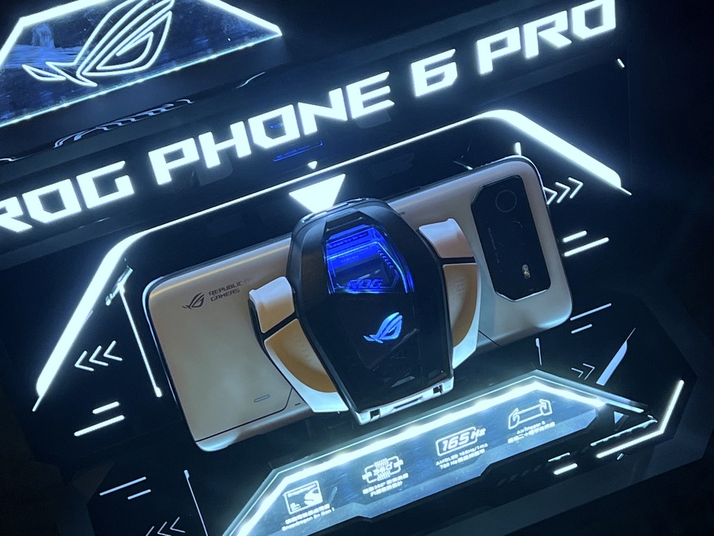 ROG Phone 6 Pro 港行正式發售！首批附送型爆 AeroActive Cooler 6
