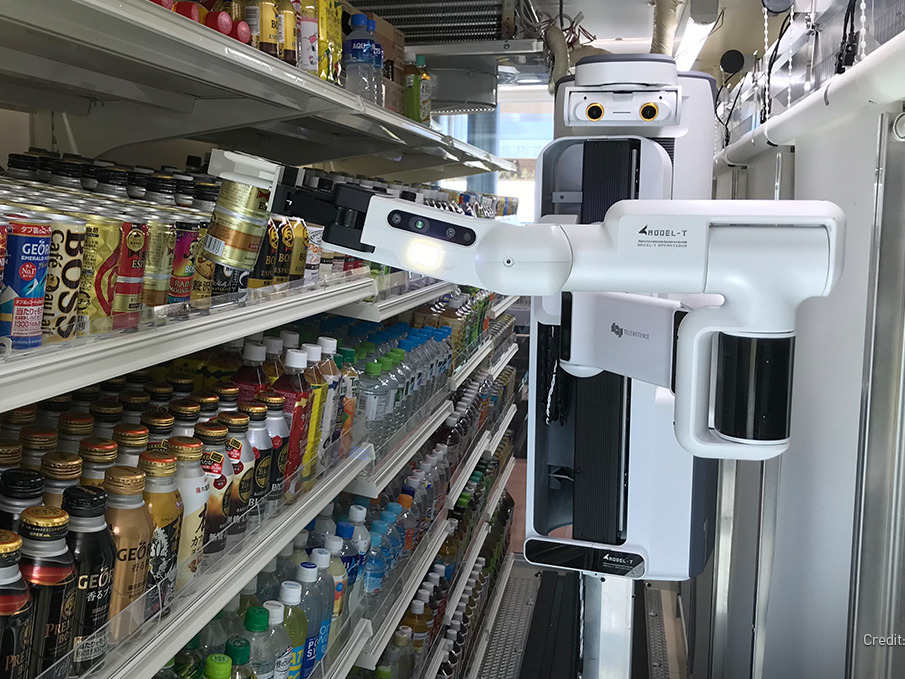 日本 Family Mart 引入 AI 補貨機械人！舒緩勞動力短缺問題！