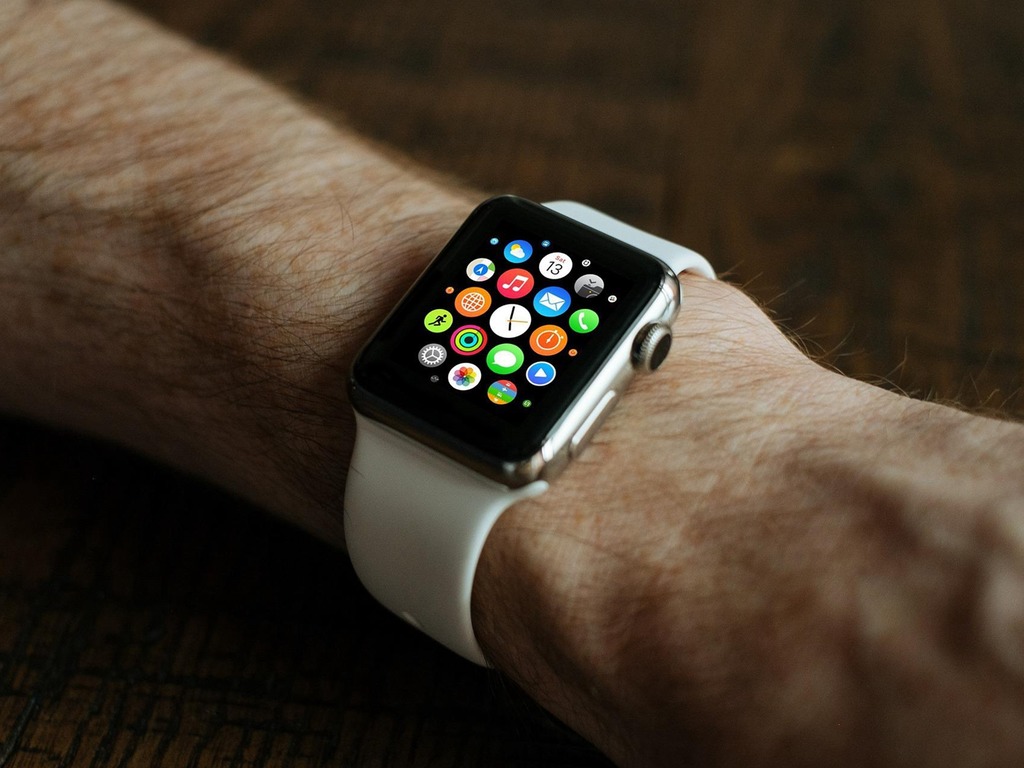 蘋果 Apple Watch 及 MacBook 據報將首次遷往越南生產