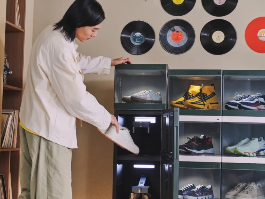 【IFA 2022】LG Styler ShoeCase 智能鞋櫃備展示及清潔功能 波鞋愛好者必備！ 