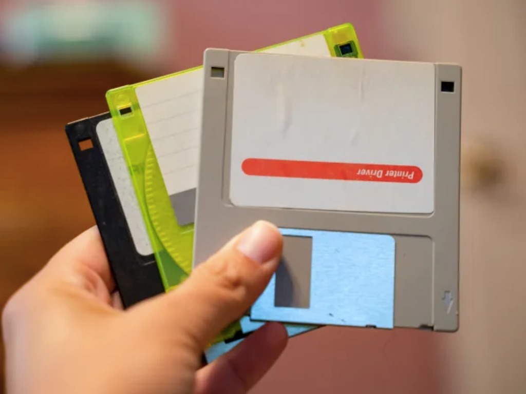 磁碟公司創辦人表示 兩類企業仍用 Floppy 為儲存媒介