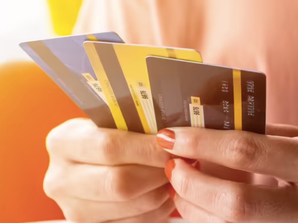 暗網 BidenCash 公開逾 120 萬信用卡客戶資料 大部分為美國卡主