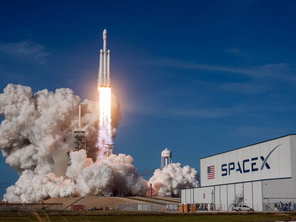 Elon Musk 狂射 Starlink 衛星 天文學家警告：或會造成毀滅性空難