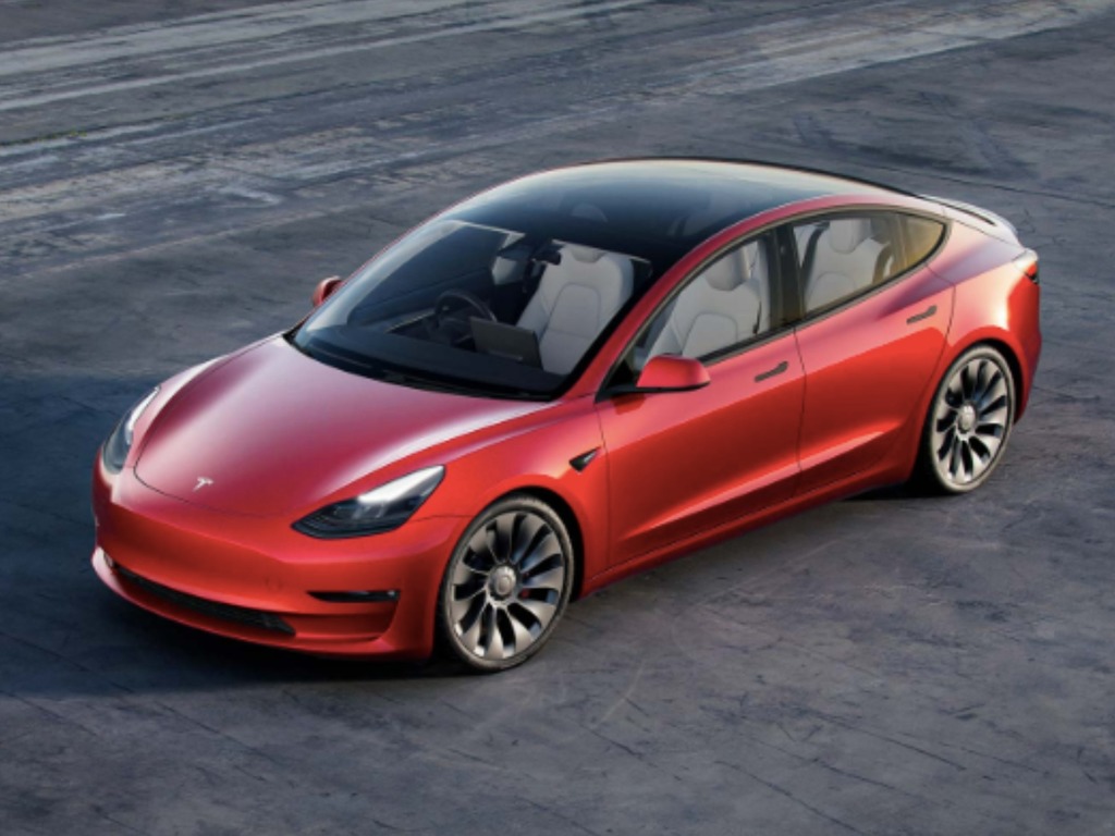 Tesla Model 3 將重新設計以降低生產成本