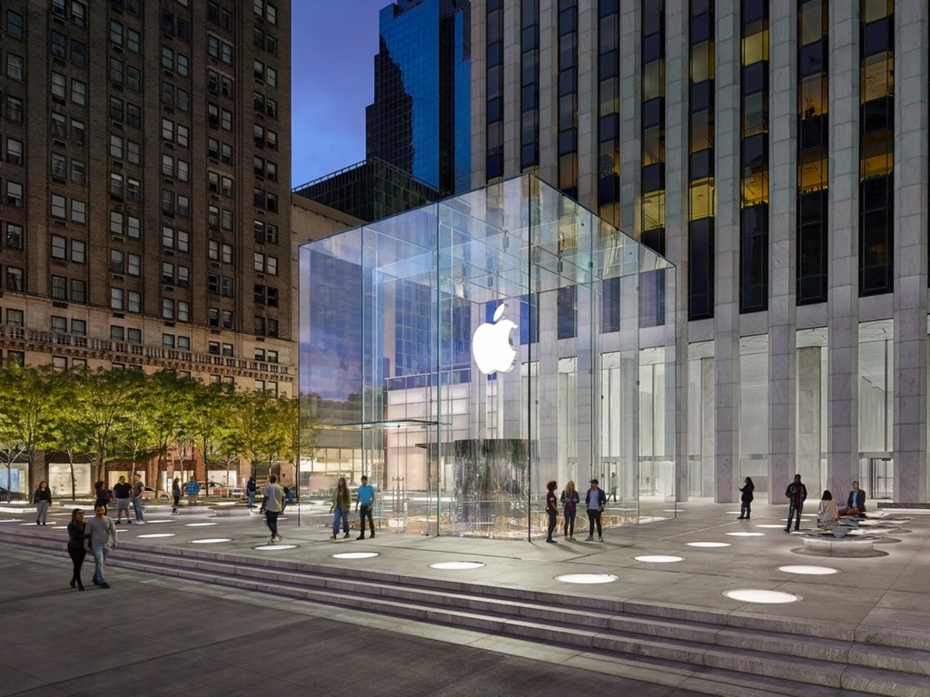 紐約男子凌晨 Apple Store 購買 300 部 iPhone 13 後即被搶劫
