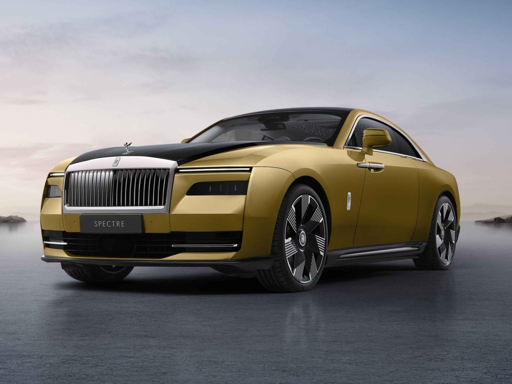 Rolls Royce 首款電動車 Spectre 面世 CEO 表示 2030 年全面電動化