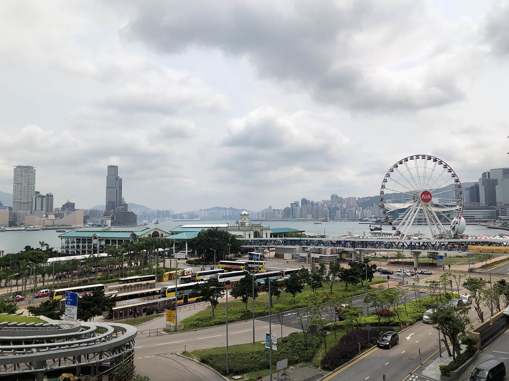 人才缺口大  香港數碼轉型實戰落後