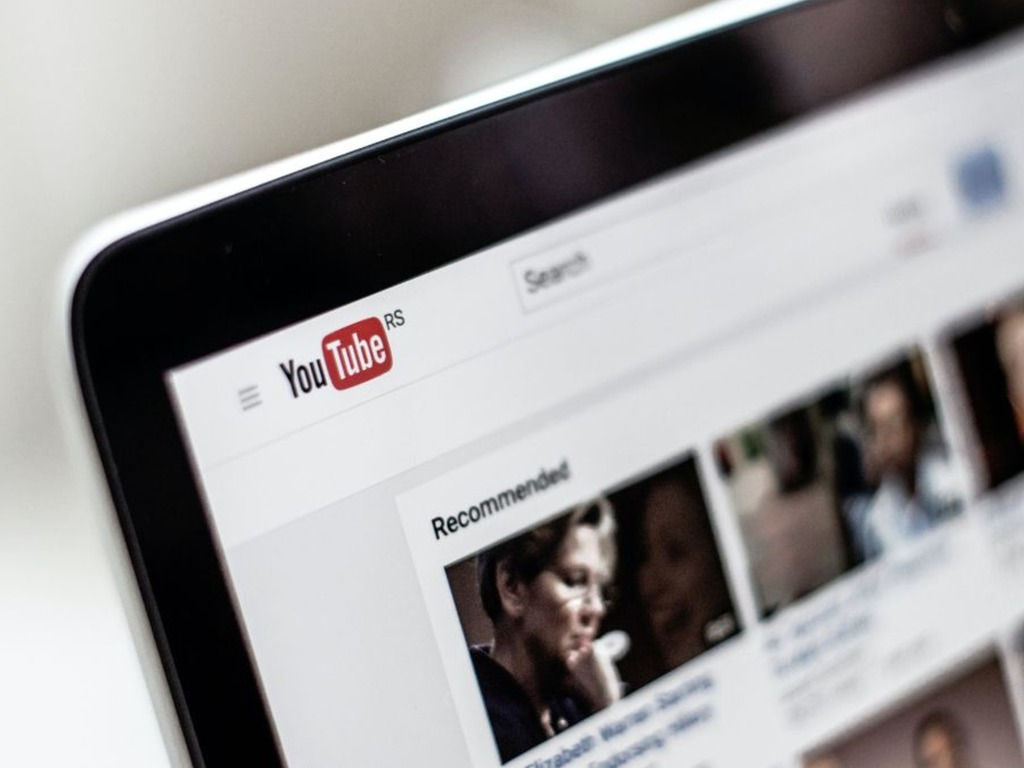 YouTube 宣布移除「浮動式廣告」！睇片不再有遮擋！