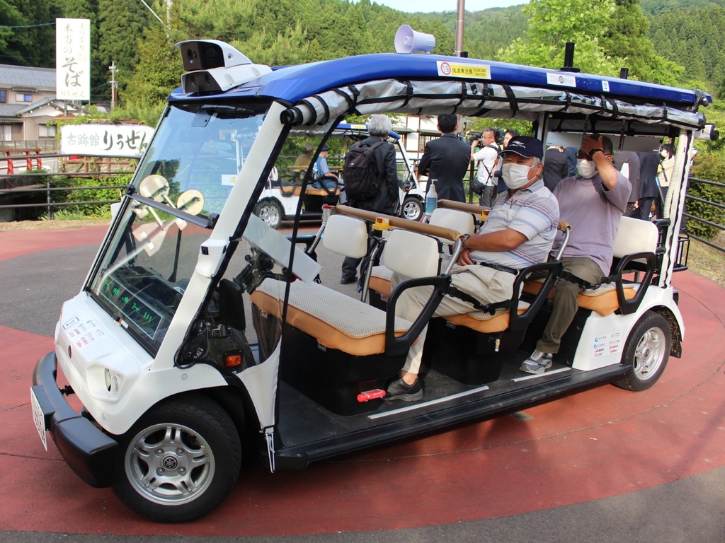 日本福井縣推 L4 自動駕駛車輛接載服務 車程 2km 成人車費 100 日圓