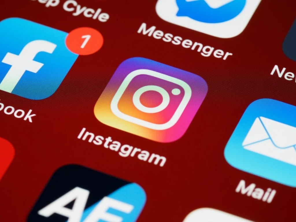 傳 Instagram 開發 AI 聊天機械人 擁有 30 種性格