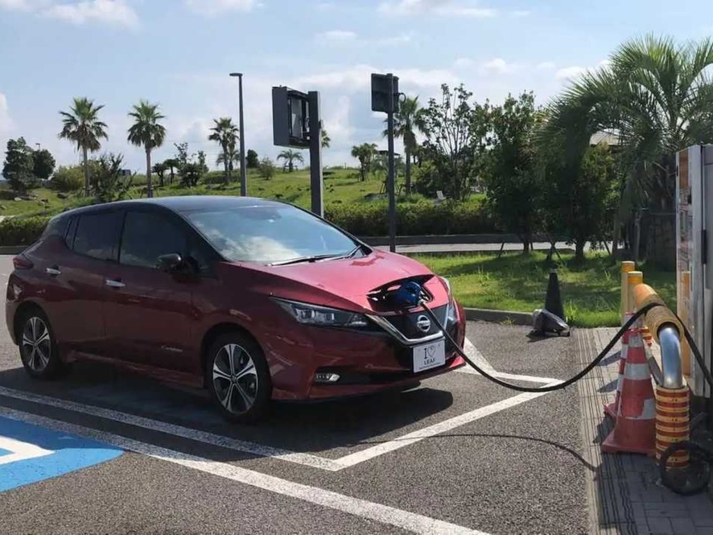 日本政府改良電動車充電配套 2030 年高速公路 EV 充電樁輸出加倍