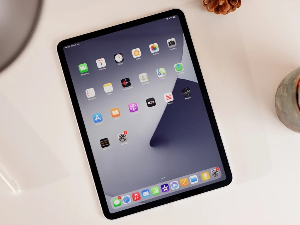 傳 14 吋 iPad 推出在望？ 爆料稱「Apple 一度考慮今年發布」