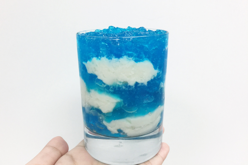 自製晴天！藍天白雲啫喱杯