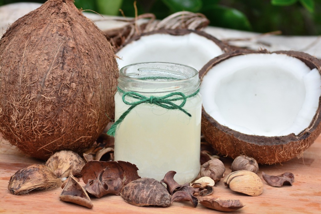 【健康飲食】德國大學教授指椰子油是純毒藥 可導致心臟病發