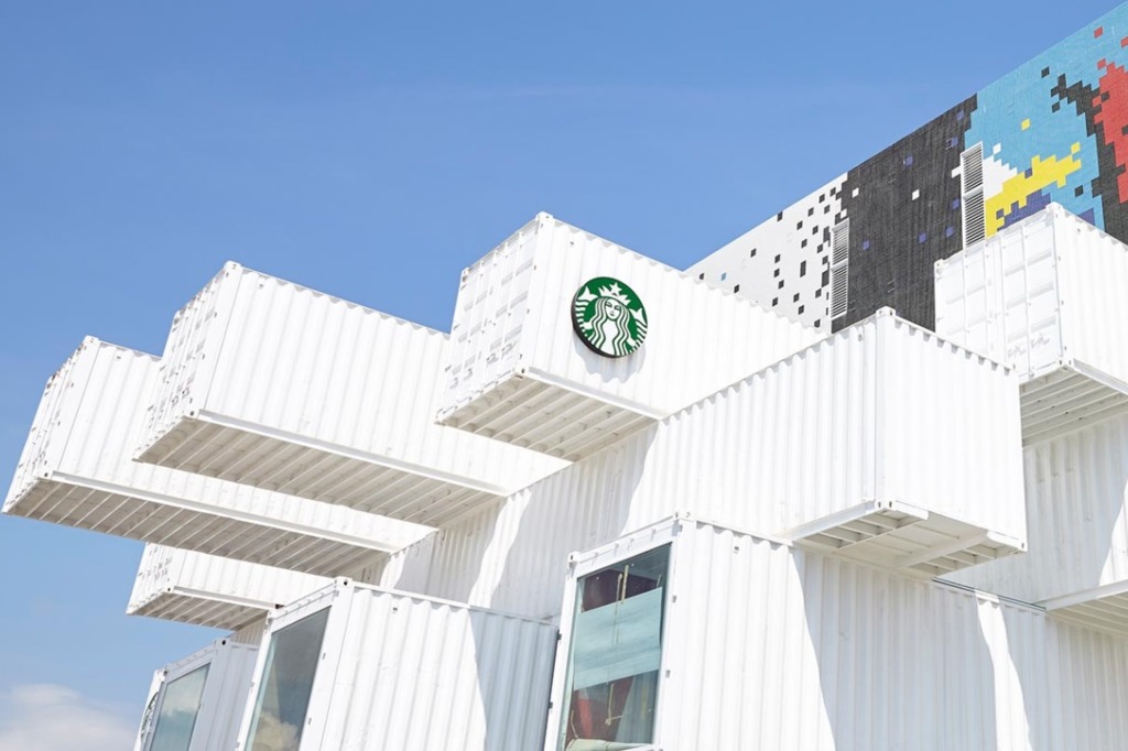 【台灣星巴克】台灣Starbucks八間特色建築門市 現代化貨櫃屋／歐美白屋／玻璃屋