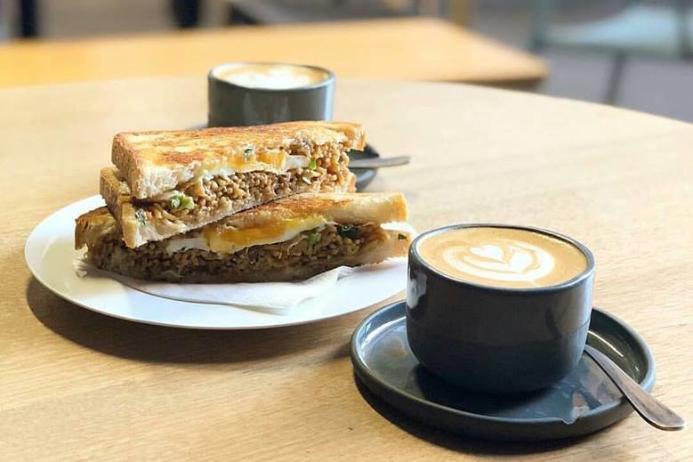 【澳洲美食】澳洲悉尼咖啡店人氣單品 「年度最佳三文治」營多撈麵多士