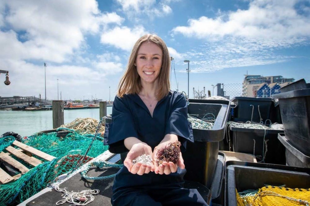 【環保袋】一條魚廢料製1400個袋！英國23歲女大學生新研發魚皮塑膠Marinatex 魚皮+鱗片+紅藻製環保塑膠