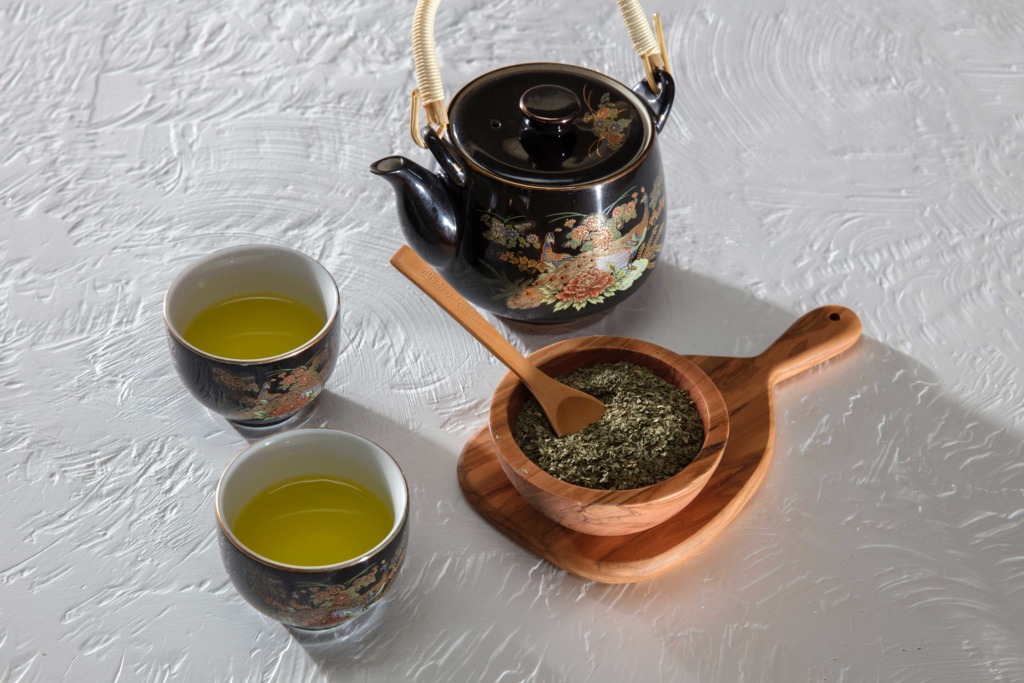 【綠茶好處】綠茶對人體的7大好處　抗抑鬱／抗癌／除口臭！